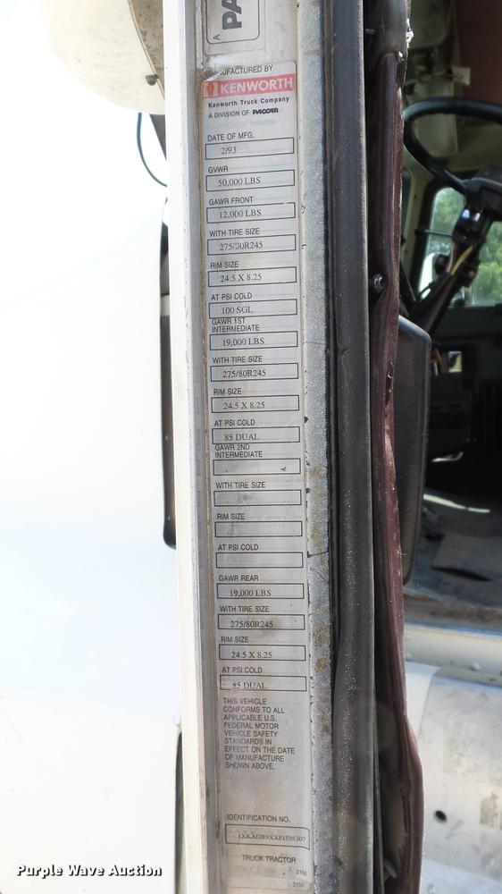 image for item EF9224 1993 Kenworth T600 dump truck