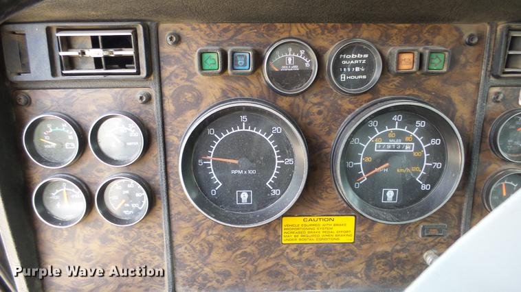 image for item EF9224 1993 Kenworth T600 dump truck