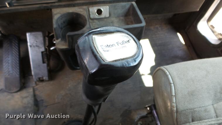 image for item EF9224 1993 Kenworth T600 dump truck