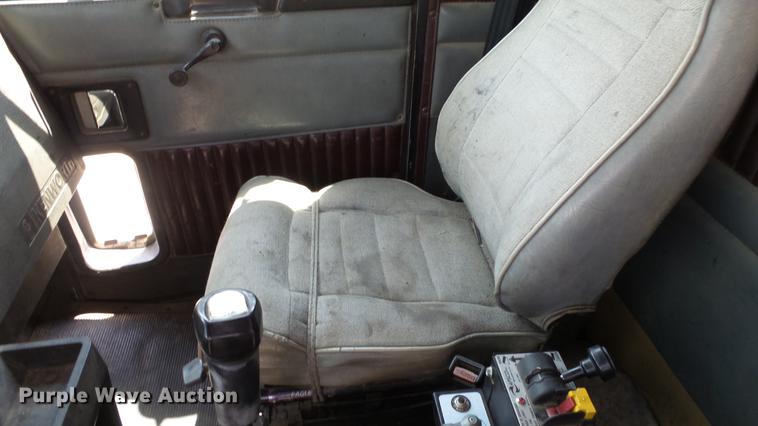 image for item EF9224 1993 Kenworth T600 dump truck