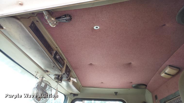 image for item EF9224 1993 Kenworth T600 dump truck