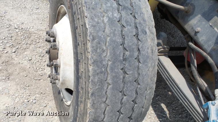 image for item EF9224 1993 Kenworth T600 dump truck