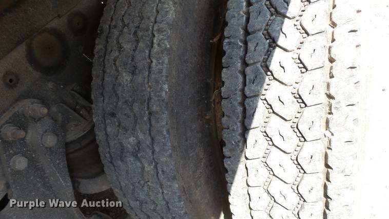 image for item EF9224 1993 Kenworth T600 dump truck