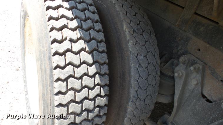 image for item EF9224 1993 Kenworth T600 dump truck