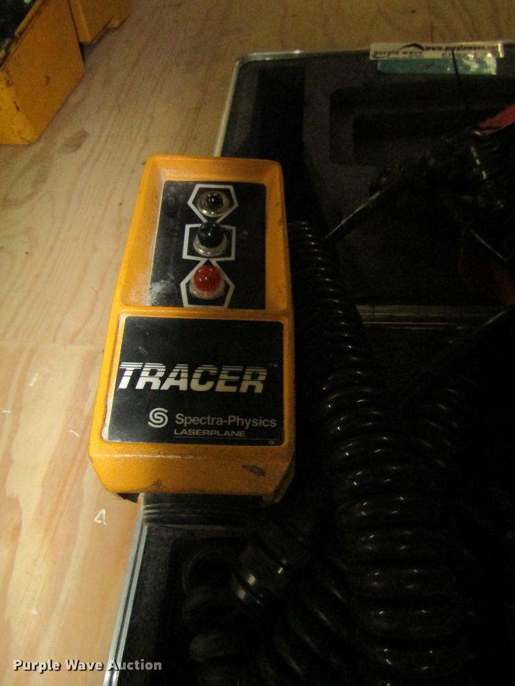 image for item EH9251 (2) Tracer ST2-20 grade controllers