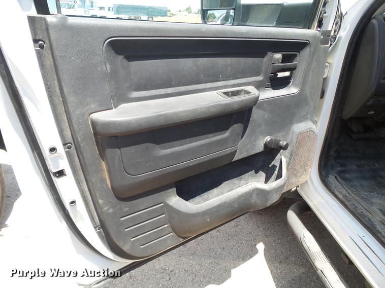 image for item EI9629 2012 Dodge Ram 5500 service truck