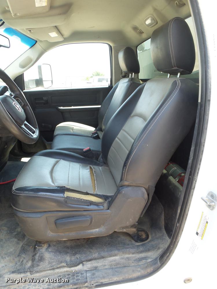 image for item EI9629 2012 Dodge Ram 5500 service truck