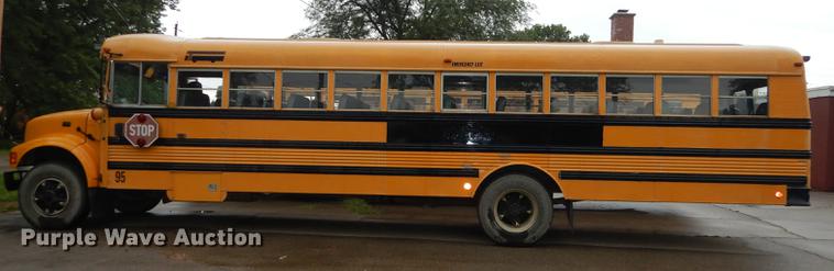image for item DB8345 1995 International 3800 Thomas school bus