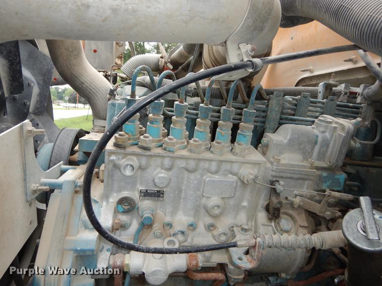 image for item DB8345 1995 International 3800 Thomas school bus