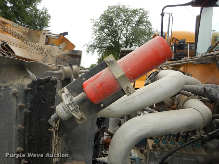 image for item DB8345 1995 International 3800 Thomas school bus