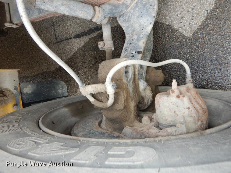 image for item DB8345 1995 International 3800 Thomas school bus