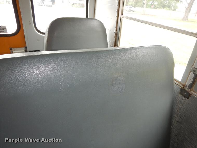 image for item DB8345 1995 International 3800 Thomas school bus