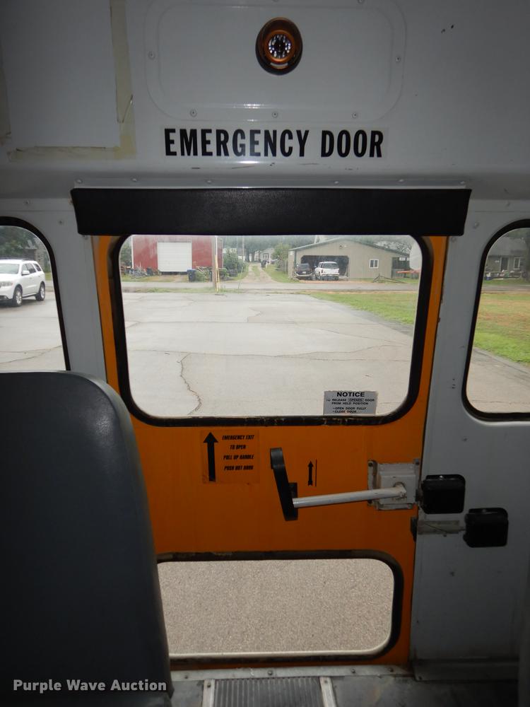 image for item DB8345 1995 International 3800 Thomas school bus