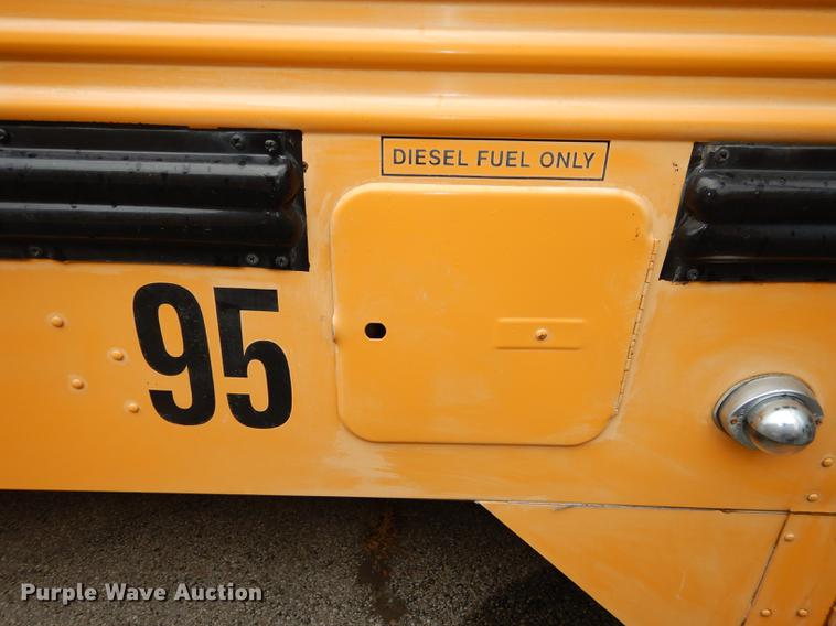 image for item DB8345 1995 International 3800 Thomas school bus