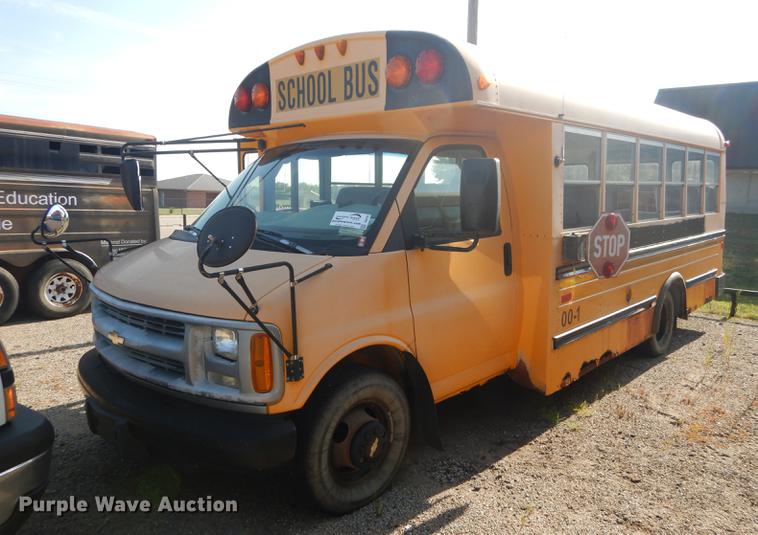 image for item DB8355 2000 Chevrolet Express G3500 school bus