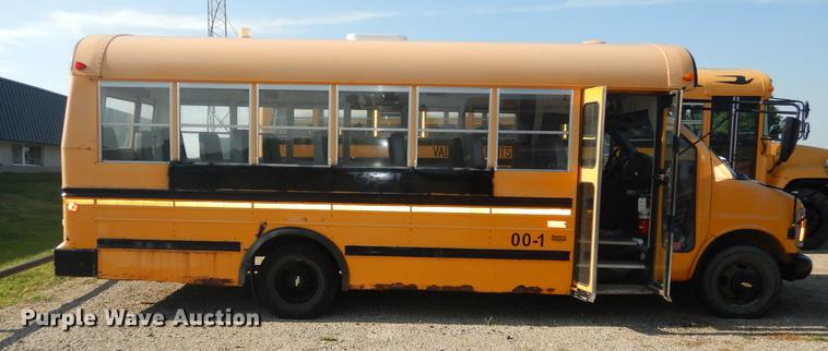 image for item DB8355 2000 Chevrolet Express G3500 school bus