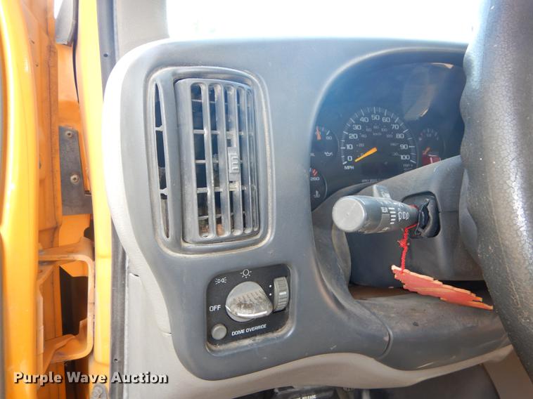 image for item DB8355 2000 Chevrolet Express G3500 school bus