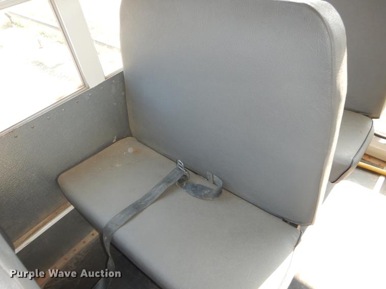 image for item DB8355 2000 Chevrolet Express G3500 school bus