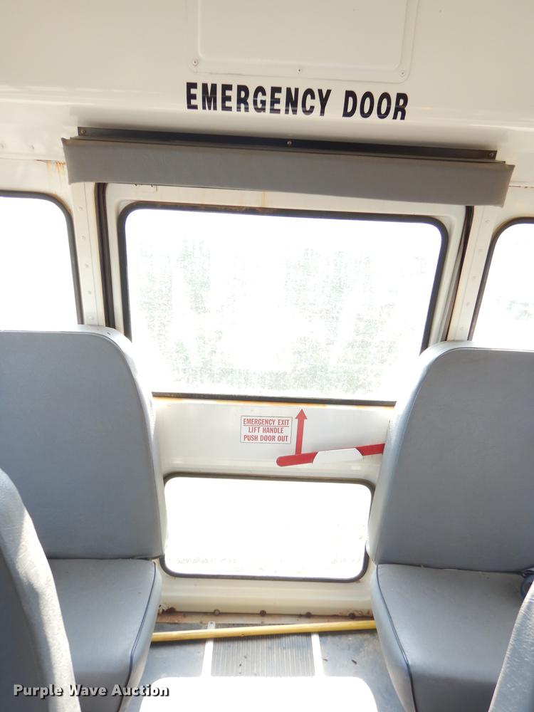 image for item DB8355 2000 Chevrolet Express G3500 school bus