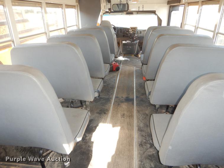 image for item DB8355 2000 Chevrolet Express G3500 school bus