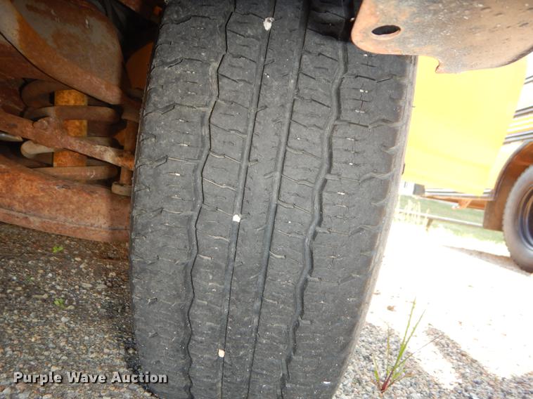 image for item DB8355 2000 Chevrolet Express G3500 school bus