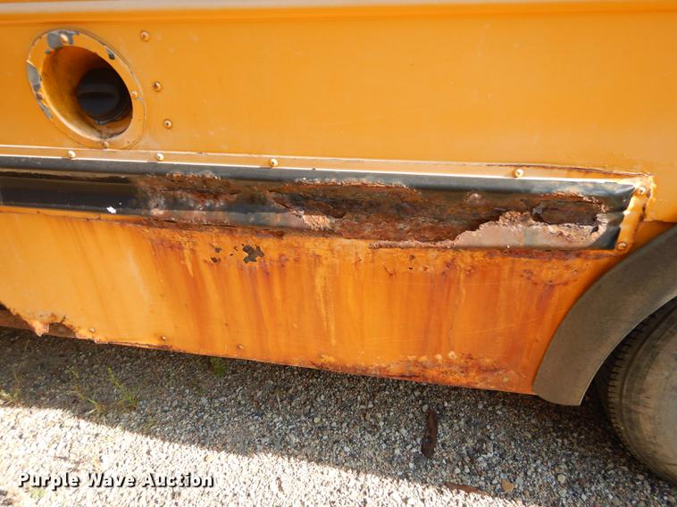 image for item DB8355 2000 Chevrolet Express G3500 school bus