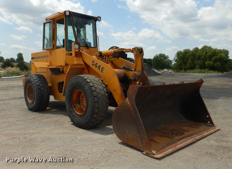image for item DB8377 1989 John Deere 544E wheel loader