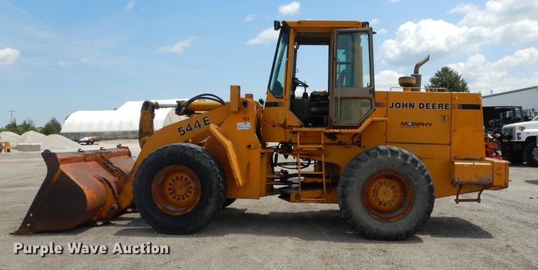 image for item DB8377 1989 John Deere 544E wheel loader