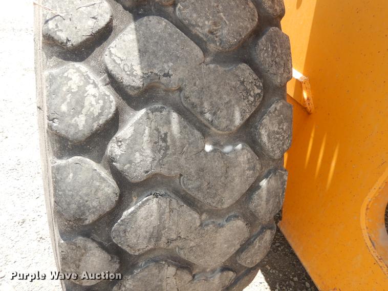 image for item DB8377 1989 John Deere 544E wheel loader