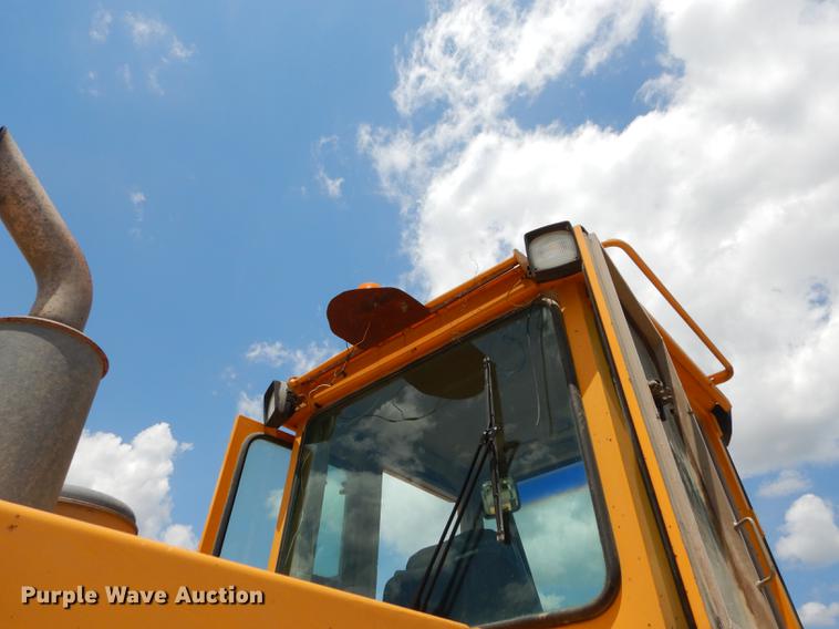 image for item DB8377 1989 John Deere 544E wheel loader