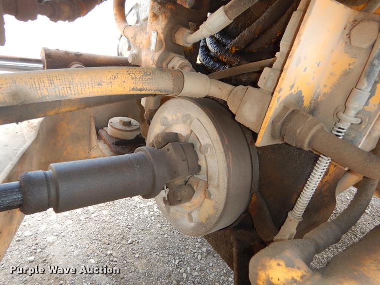 image for item DB8377 1989 John Deere 544E wheel loader