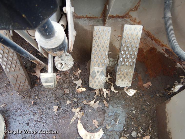 image for item DB8377 1989 John Deere 544E wheel loader