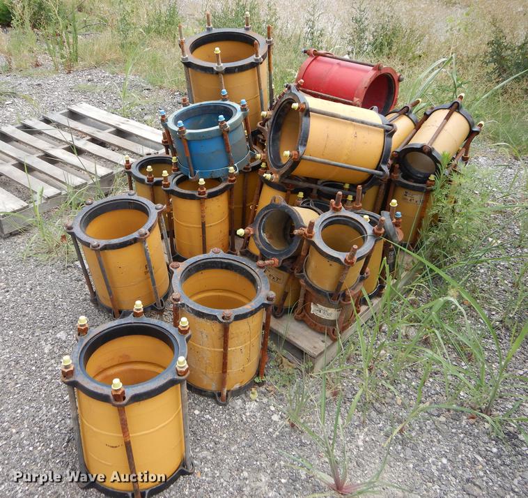 image for item DB8378 Pipe fittings, clamps, and hoses