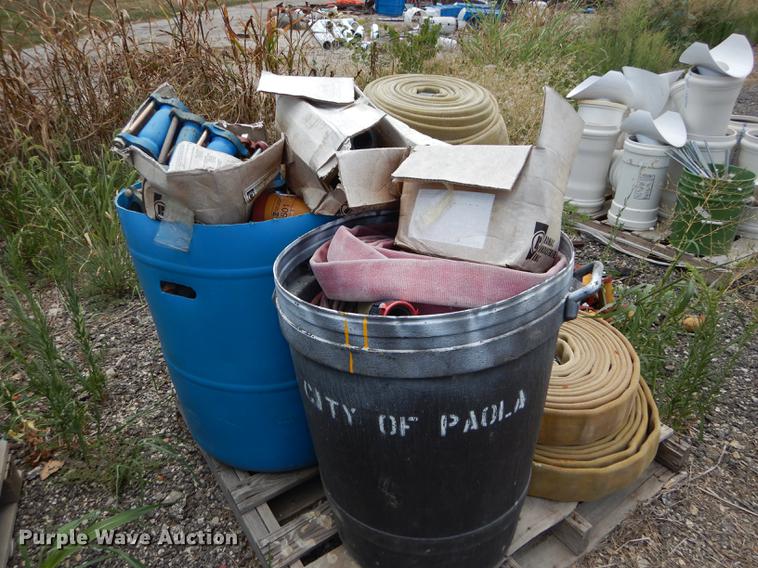 image for item DB8378 Pipe fittings, clamps, and hoses