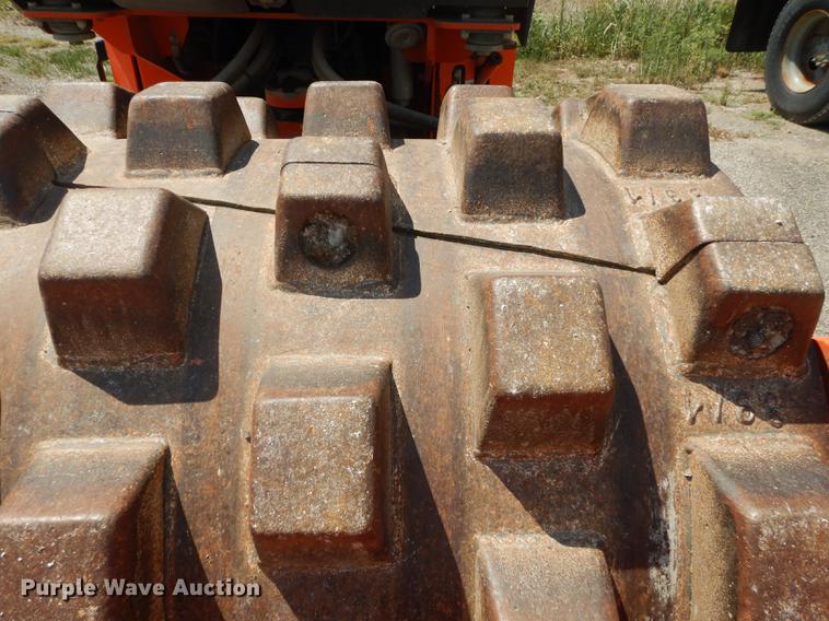 image for item DB8379 2006 Hamm 3205 roller