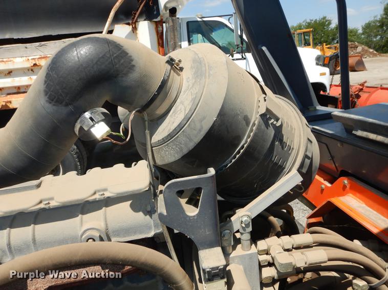 image for item DB8379 2006 Hamm 3205 roller