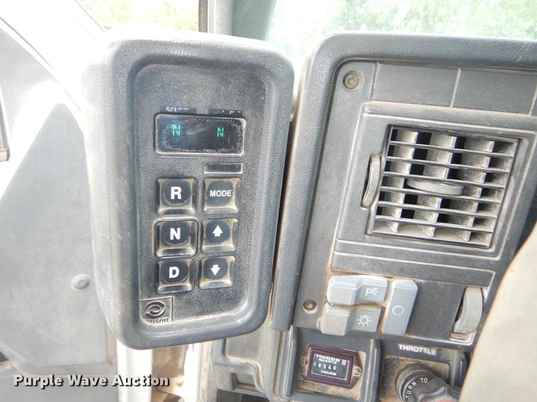 image for item DB8381 1998 Chevrolet C8500 dump truck