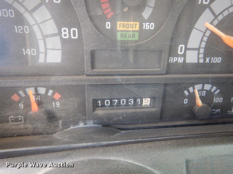 image for item DB8381 1998 Chevrolet C8500 dump truck