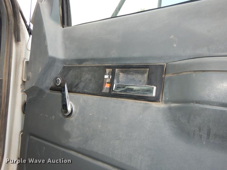 image for item DB8381 1998 Chevrolet C8500 dump truck