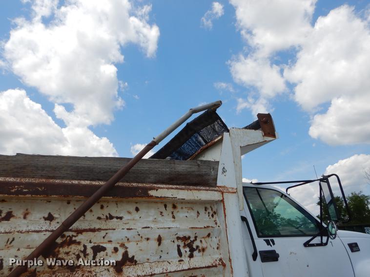 image for item DB8381 1998 Chevrolet C8500 dump truck