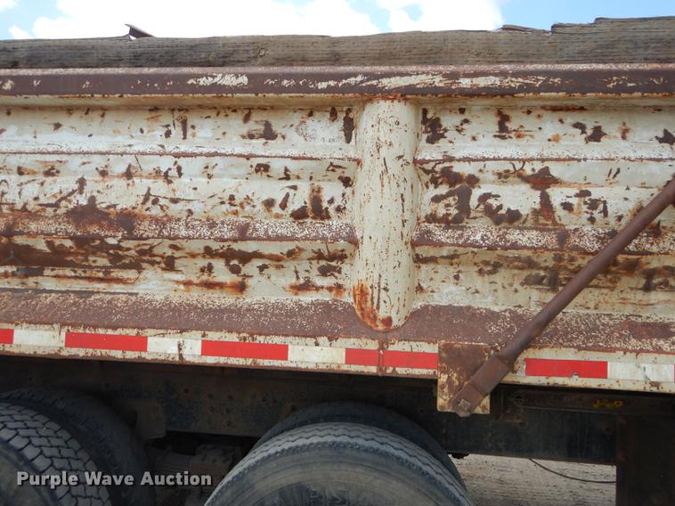 image for item DB8381 1998 Chevrolet C8500 dump truck