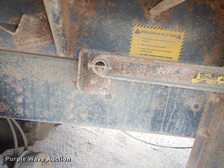 image for item DB8381 1998 Chevrolet C8500 dump truck