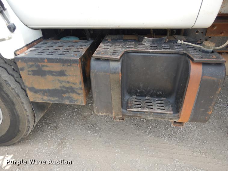 image for item DB8381 1998 Chevrolet C8500 dump truck