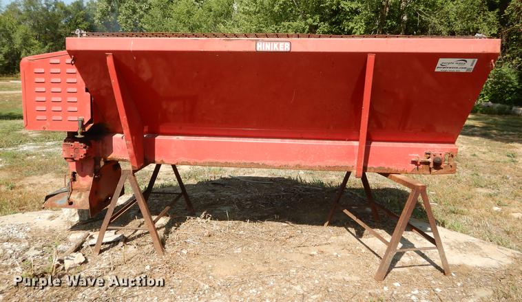 image for item DB8383 Hiniker V-box spreader