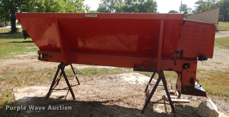 image for item DB8383 Hiniker V-box spreader