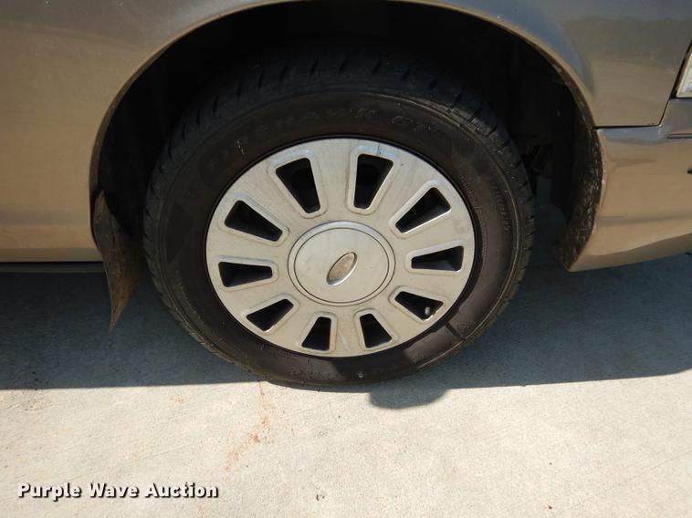 image for item DB8386 2009 Ford Crown Victoria Police Interceptor