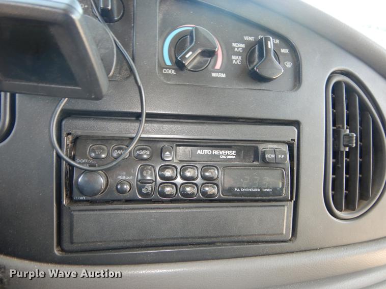 image for item DB8388 1999 Ford Econoline E450 Super Duty Eldorado shuttle bus