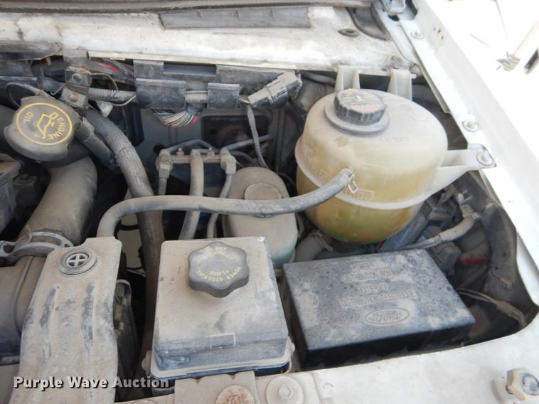 image for item DB8388 1999 Ford Econoline E450 Super Duty Eldorado shuttle bus