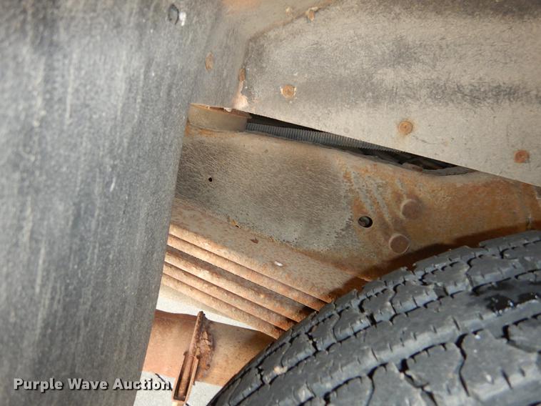 image for item DB8388 1999 Ford Econoline E450 Super Duty Eldorado shuttle bus