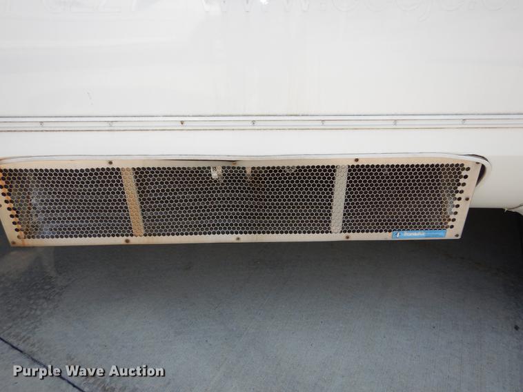 image for item DB8388 1999 Ford Econoline E450 Super Duty Eldorado shuttle bus